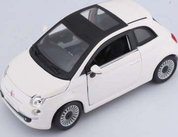 Bburago 1:24 Fiat 500 (2007) White